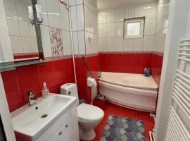 Bright Family Escape in Galati 3 Room Apartment with 2 Bathrooms and Natural Light