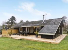 Three-Bedroom Holiday Home In Vestervig