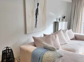 Huswell - Cozy apartment near the beach & shops with terrace