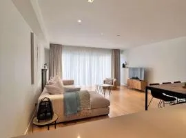 Huswell - Cozy apartment near the beach & shops with terrace