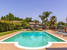 Villa Aura