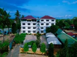 Salaam Hotel