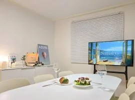 #4u스테이 #가족 친구 최대 7명 #Beamprojector #홍대,강남,잠실 30 minutes