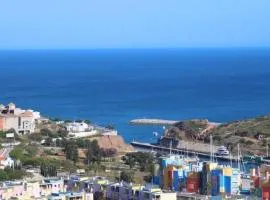 Sunshine House - Pool and Sea View & Albufeira
