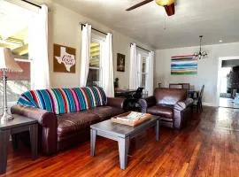 Southern private room in shared home near downtown