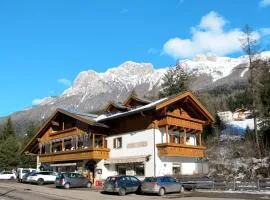 Apartment Garni Eden by Interhome