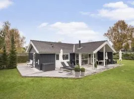 Holiday Home Enken - 750m from the sea by Interhome