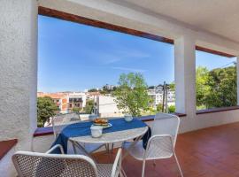 Holiday Home Ponent by Interhome, hotel u gradu Ljansa