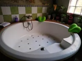 Casa Rustic Suites, JACUZI & LOVE