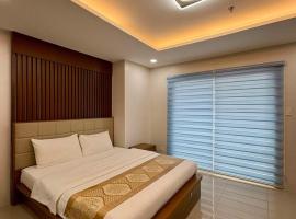 Sheryll Escapes - Angelic Premiere studio with balcony WiFi & Housekeeping, hotel con alberca en &Aacute;ngeles