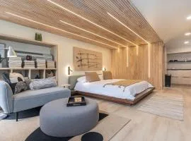 Lux Studio Oasis Hot Tub Cozy Heated Floors