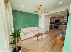 Elegant 3BR 2BA Entire Apartment Short Walk To The Beach Heart Of Wildwood，懷爾德伍德的自炊式住宿
