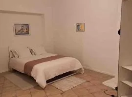 Centre de Bruxelles, Studio B