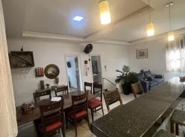 Maravilhosa Casa ao lado da passarela e balsa