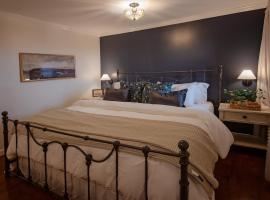 Historic Riverview Inn Suite Nine, inn in Chattanooga