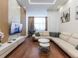 Marina Luxury Apartment by PS