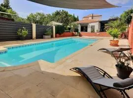Maison 4 chambres piscine et jacuzzi