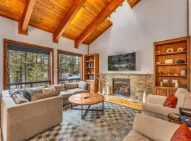 Cozy Truckee Vacation Rental with Fireplace & Deck