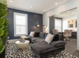 Fully-stocked Kitchen, AC, WiFi, WD, Near Baseball and Downtown