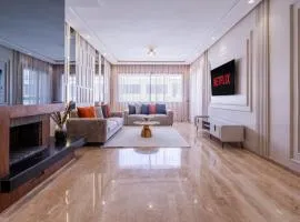 Appartement Somptueux avec Piscine