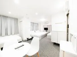 GLOU Koiwa Tokyo - Economic APT in a Japanese Local Shopping Street, with Direct Access to Shinjuku & Akihabara