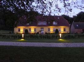 Parterre B Mitte, Hotel in Gingst