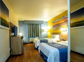 Days Inn & Suites by Wyndham Houston North/Aldine