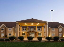 Days Inn by Wyndham Jackson Downtown, hotel near Hawkins Field - HKS, Jackson