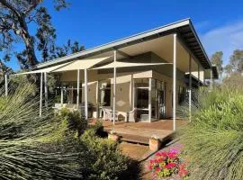 White Tree Retreat Yallingup hills