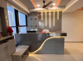HOTEL RK VILLA , Naroda, hotel berdekatan Lapangan Terbang Antarabangsa Sardar Vallabhbhai Patel  - AMD, Ahmedabad