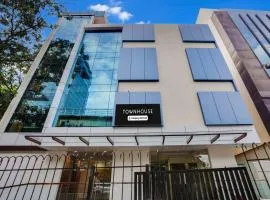 Super Townhouse ITPL Near Prestige Shanti Niketan