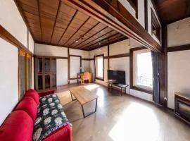 Ura Otaru Montparnasse Inn