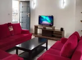 FineWood suites Apartment