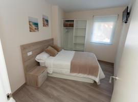 Apartamentos Raices, hotel en Cee