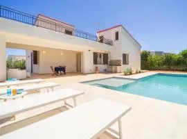 Nice Home In Altavilla Milicia