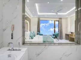 Gold The Prime Newly Built - Winner of Travellers Choice Award 2026- 5Mins From Connaught Place and Railway Station