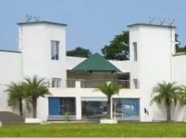 Holiday Aapke Liye V Hotel