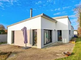 3 Bedroom Nice Home In Amfreville