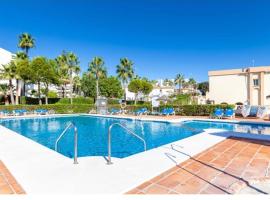 Chalet with Sea Views, chal&eacute; alpino em Fuengirola
