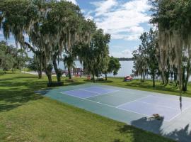 Lakeside Cottages, turistah&aacute;z Lake Placidban