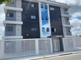 Para 10 pessoas, 03 quartos ar condicionado e ventilador, garagem, atrás do hospital da Unimed apt 302