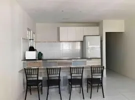 Até 10 pessoas, próx. ao shopping, ar condicionado, garagem apt A