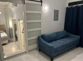 Elegant Escape - Luxury 1BR with Rooftop Pool & Resort View Free Parking