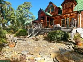 Snug Sanctuary - A gem in the forest 20 min to CBD