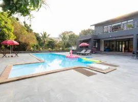 ELIVAAS El Parque 5 BHK Villa with Pvt Pool Nesteled in Forest