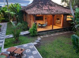Private Joglo in heart of Sanur, hotel v mestu Sanur