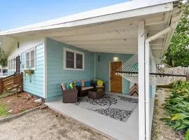 Sandy Feet Getaway Spacious Coastal Retreat 3 MIn Walk to Coast