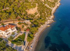 Nautical Nest, hotel v destinaci Loutraki