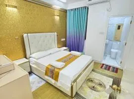 Ontrack Travel - room