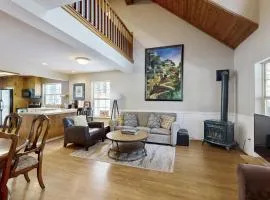 Welcoming Tahoe-Donner Cabin